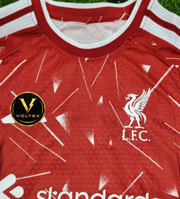 140 Liverpool Home 26-27 Player Version Jersey