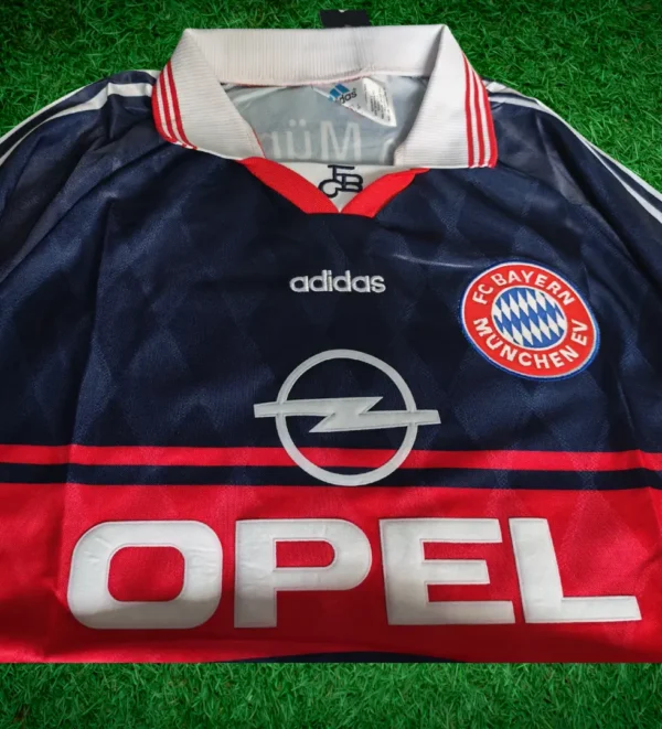 210 FC Bayern Munich Home 1997-98 Authentic Retro Jersey