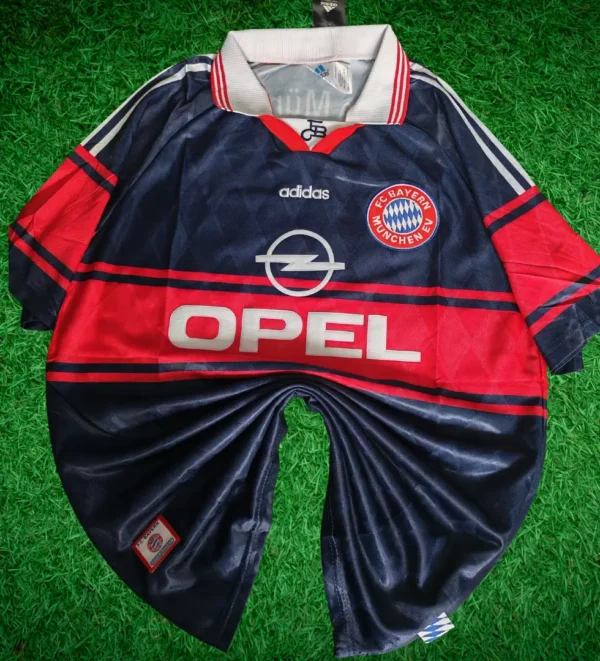 211 FC Bayern Munich Home 1997-98 Authentic Retro Jersey