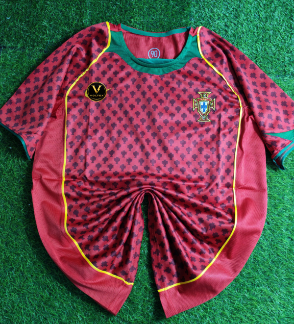 32 Portugal Home 2004 Authentic Retro Jersey