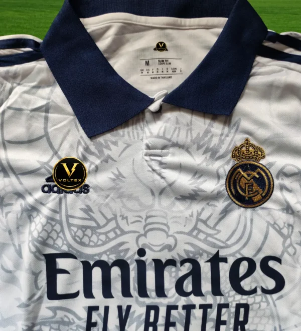 37-1 Real Madrid White Dragon Edition Full Sleeves Fan Version Jersey