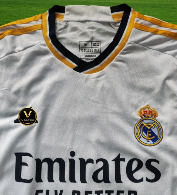39-1 Real Madrid Home 23-24 Full Sleeves Fan Version Jersey